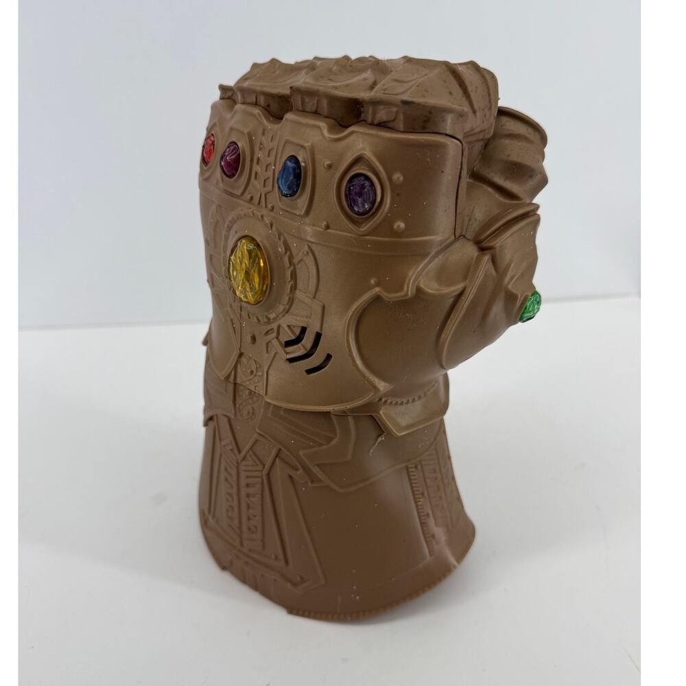 Marvel Avengers Infinity War Thanos Infinity Gauntlet Light Sound Hasbro